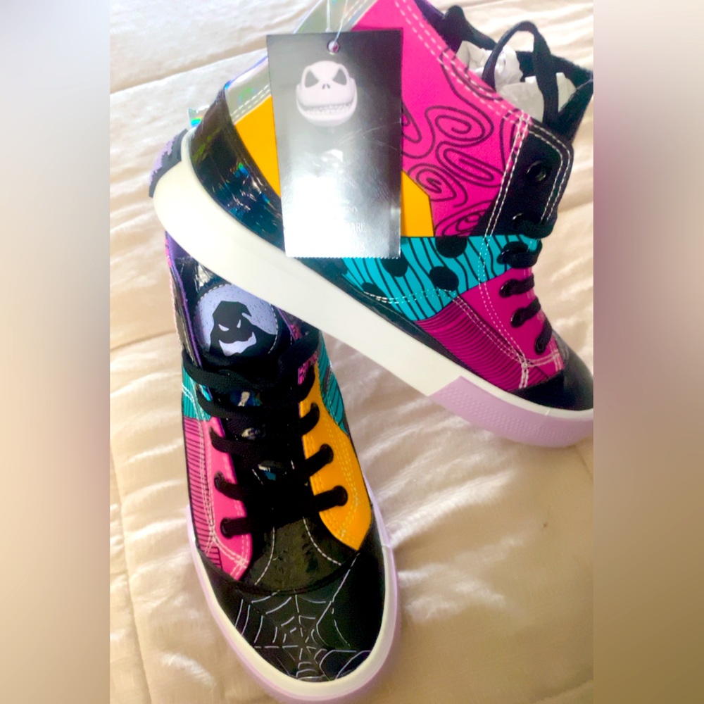 Woman sneakers